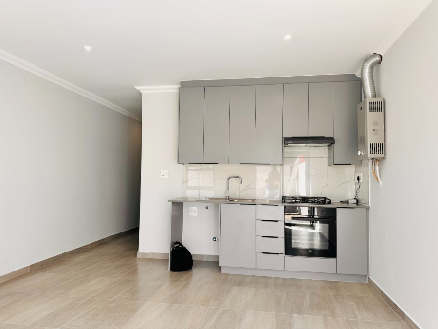 1 Bedroom Property for Sale in Table View Western Cape